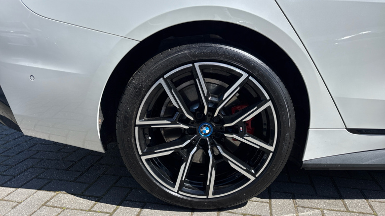 BMW i4 250kW eDrive40 M Sport 83.9kWh 5dr Auto Electric Hatchback